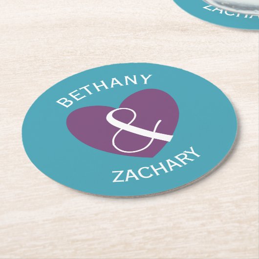 Modern Bride and Groom Lila Heart Z06 Runder Pappuntersetzer (Angewinkelt)