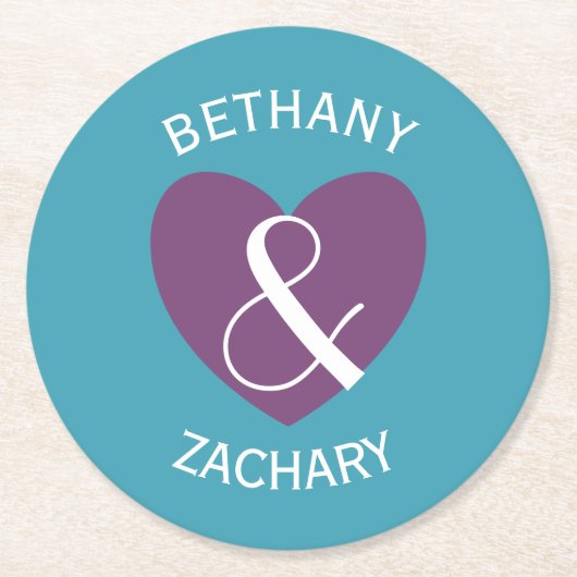 Modern Bride and Groom Lila Heart Z06 Runder Pappuntersetzer (Vorderseite)