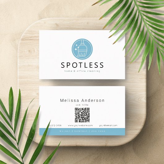 Modern Broom Logo QR Code Cleaning Service Maid Visitenkarte