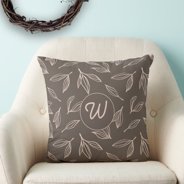 Modern Brown Foliage Monogram Kissen (Von Creator hochgeladen)