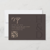 Modern Brown Monogram Minimalist Wedding RSVP Karte (Vorderseite)