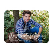 Modern Brush Script Adventure fängt Abschluss an Magnet (Horizontal)