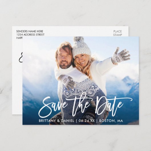 Modern Brush Script Couple Foto Save the Date W Postkarte (Vorne/Hinten)