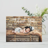 Modern Brush Script New Baby Danke Kraft Card Einladung (Stehend Vorderseite)