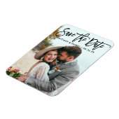 Modern Brush Script Save the Date Couple Foto B Magnet (Linke Seite)