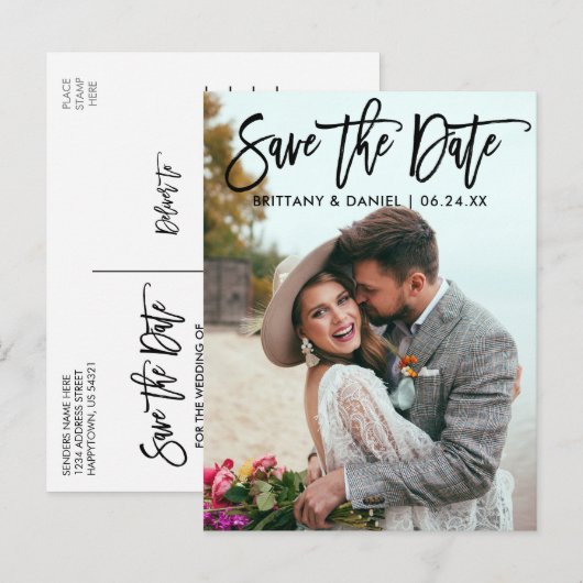 Modern Brush Script Save the Date Couple Foto B Postkarte (Vorne/Hinten)
