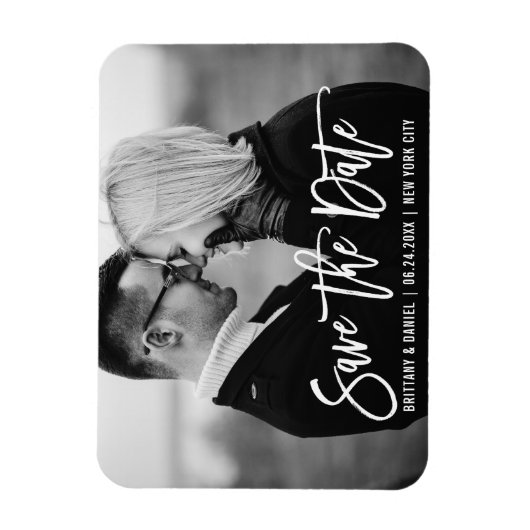 Modern Brush Script Trendy Save the Date Foto Magnet (Vertikal)