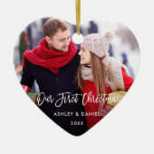 Modern Brush Script Unser erstes Weihnachtspaar H Keramik Ornament (Vorne)