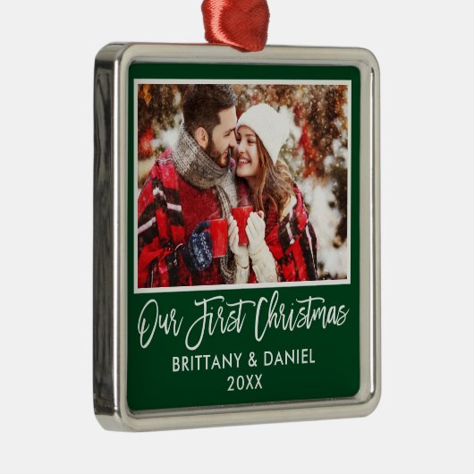 Modern Brush Script Unser erstes Weihnachtspaar Ornament Aus Metall (Rechts)