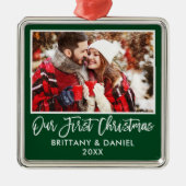 Modern Brush Script Unser erstes Weihnachtspaar Ornament Aus Metall (Vorne)