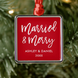 Modern Brush Script Verheiratet & Merry Wedding Sq Ornament Aus Metall