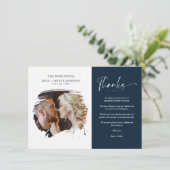 Modern Brushstoke Photo Newlyweds Couple Wedding  Dankeskarte (Stehend Vorderseite)