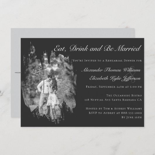 Modern Brushstroke Photo Black Rehearsal Dinner Einladung (Vorne/Hinten)