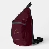 Modern Burgundy Gold Monogram Mens Womens Travel Crossbody Bag (Rechte Ecke)