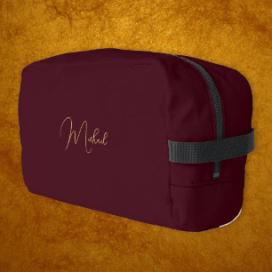 Modern Burgundy Gold Monogram Mens Womens Travel Waschbeutel
