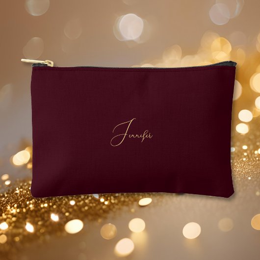 Modern Burgundy Gold Monogram Travel Cosmetic Golf Zubehörtasche