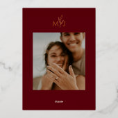 Modern Burgundy Golden Leaflet Border Monogram Folieneinladung (Rückseite)