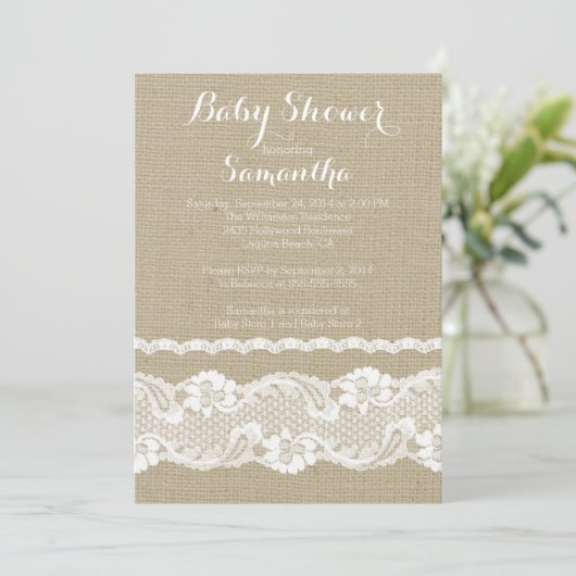 Modern Burlap & Lace Baby Dusche Einladung (Stehend Vorderseite)