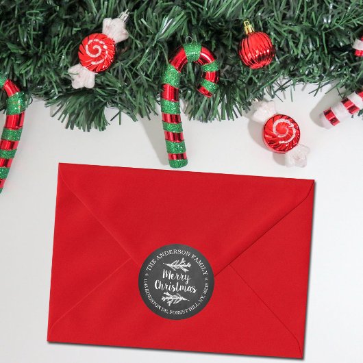 Modern Chalkboard Pine Tree Holiday Return Address Runder Aufkleber