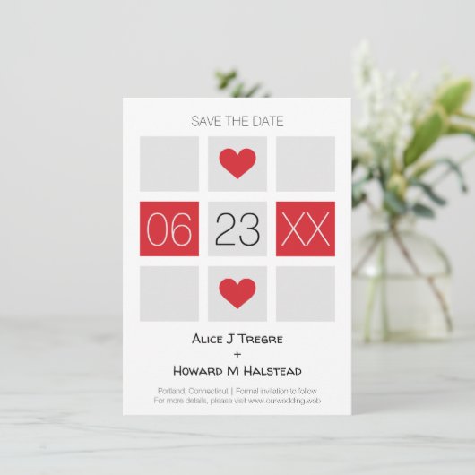 Modern Checkerboard Wedding Date Names in Red Save The Date (Stehend Vorderseite)