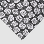 Modern Chic Black and White Rose Flower Pattern Seidenpapier (Ausschnitt)