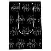 Modern Chic Black Graduation Year Custom Mittlere Geschenktüte (Rückseite)