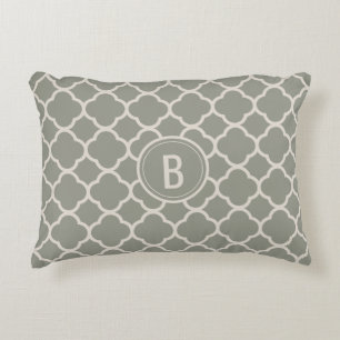 Modern Chic Evergreen Monogram Quatrefoil Muster Dekokissen