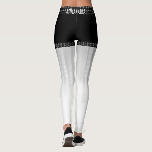 Modern Chic LavishishishishyOn Monogram Denim/Lace Leggings (Rückseite)