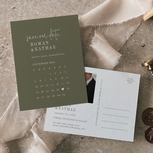 Modern Chic Olive Green Calendar Save the Date Einladungspostkarte