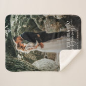 Modern Chic Wedding Liebe Couple Trust Magic Foto Sherpadecke (Vorderseite (Horizontal))