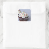 Modern Chocolate Cupcakes Sprinkle Zuckerguss Quadratischer Aufkleber (Tasche)