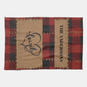 Modern Christmas Family Name Red Buffalo Plaid Geschirrtuch (Horizontal)