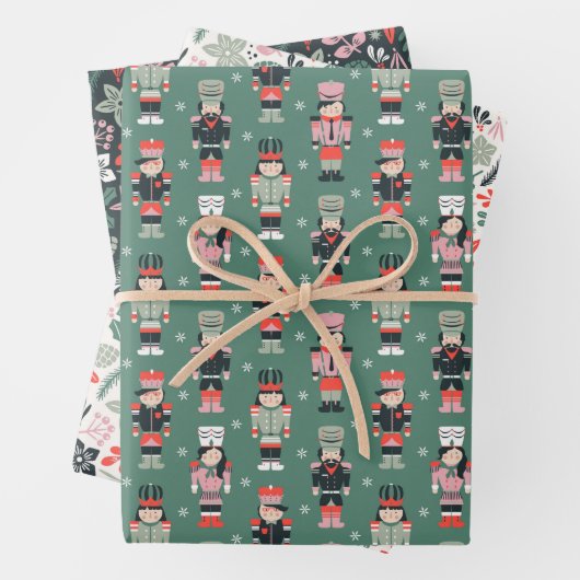 Modern Christmas floral and nutcrackers Geschenkpapier Set (Beispiel)