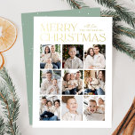 Modern Christmas Minze Green 9 Foto Collage Folien Feiertagskarte<br><div class="desc">Moderne Weihnachtskarte mit "Frohe Weihnachten", die oben im Design in trendiger Goldfolie mit weißem Hintergrund dargestellt ist. Eine Foto-Collage von 9 Fotos wird unten in einem Rasterlayout angezeigt. Personalisieren Sie die Multi-Foto Weihnachtskarte mit Ihrem Familiennamen. Die Folienkarte kehrt sich um, um einen minzgrünen Hintergrund mit subtilen weißen Punkten (Schnee) anzuzeigen....</div>