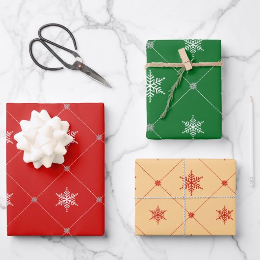 Modern Christmas | Triangles & Snowflakes Pattern Geschenkpapier Set (Vorderseite)
