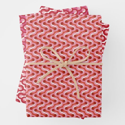 Modern Christmas Wavy Geometric Stripe in Bold Red Geschenkpapier Set (Beispiel)