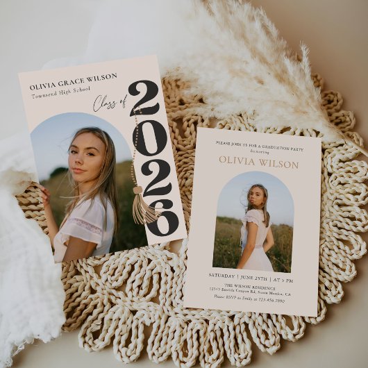 Modern Class of 2026 Photo Graduation Party Einladung