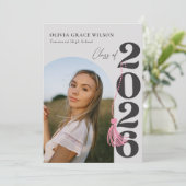 Modern Class of 2026 Photo Graduation Party Einladung (Stehend Vorderseite)