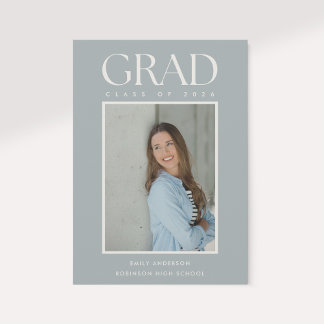 Modern Classic Sage Graduation Photo Announcement Ankündigung