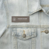 Modern Cleaning Services Logo Taupe Namensschild (Beispiel)