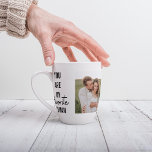 Modern Collage Couple Foto & Romantic Liebe Quote Milchtasse<br><div class="desc">Modern Collage Couple Foto & Romantic Liebe Quote</div>