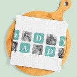 Modern Collage Foto Happy Vathers Day Gift Geschirrtuch<br><div class="desc">Die Einführung des Modern Collage Foto Happy Vatertag Geschenk in einem minten Farbthema. Dieses einzigartige und personalisierte Geschenk soll die besondere Bindung zwischen einem Vater und seinen Lieben feiern.Das Modern Collage Foto Happy Father's Day Gift ist ein wunderschön gestalteter Collage Rahmen, der mit einer Auswahl Ihrer Lieblings-Fotos individuell gestaltet werden...</div>