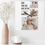 Modern Collage Foto & Happy Vathers Day Gift Quadratische Wanduhr<br><div class="desc">Der Vatertag ist ein besondere Anlass,  der gefeiert wird,  um Väter und Vaterfiguren für ihren Beitrag zu ihrer Familie und Gesellschaft zu ehren. Die Wahl des perfekten Geschenks für den Vatertag kann eine herausfordernde Aufgabe sein,  aber ein nachdenkliches und herzliches Geschenk kann einen bleibenden Eindruck hinterlassen.</div>