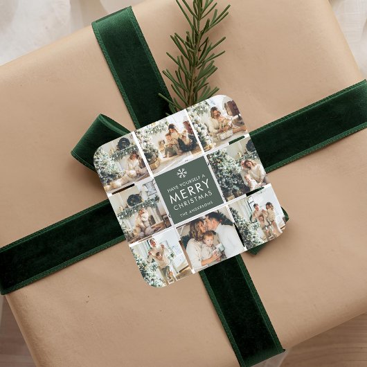 Modern Collage “Merry Christmas” Multi Photo Quadratischer Aufkleber