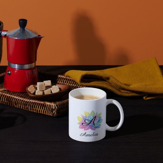 Modern colorful Y2K botanical monogram  Tasse