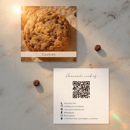 Modern Cookies Bakery Business Card with QR Code Quadratische Visitenkarte