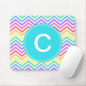 Modern, cool, trendy Regenbogen-Chevron-Monogramm Mousepad (Mit Mouse)