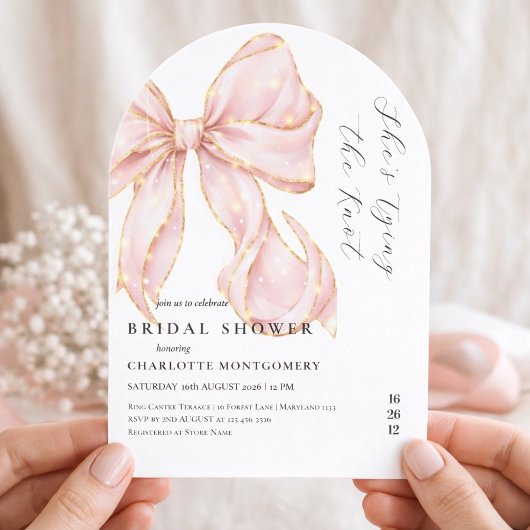 Modern Coquette Pink Bow Bridal Shower Einladung