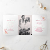 Modern Coral Red Konfetti Blume Blütenblätter Hoch Dreifach-gefaltete Programmkarte (Innenseite)