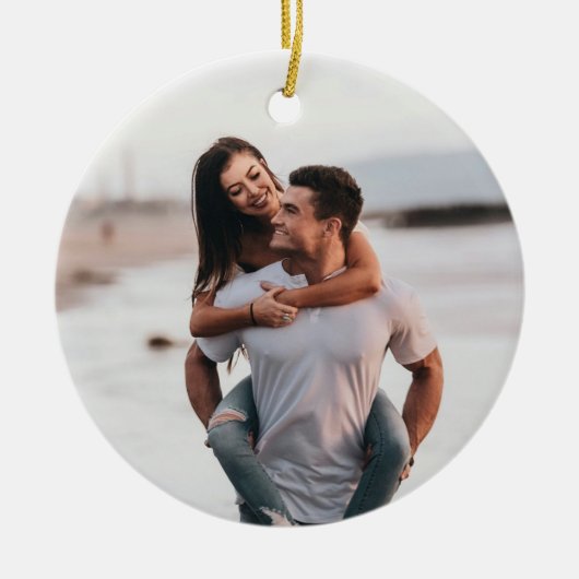Modern Couple Foto Simple First Christmas Verlobt Keramik Ornament (Vorne)